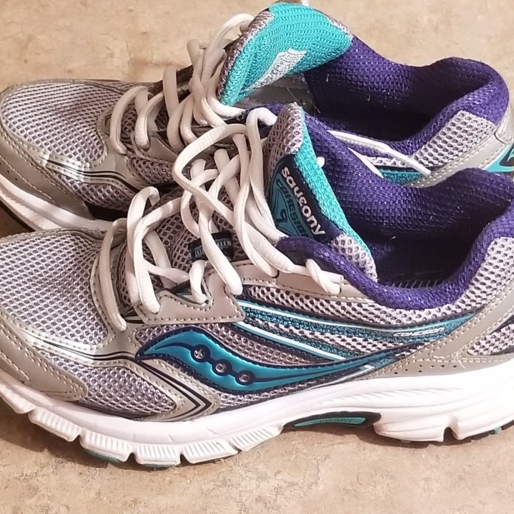 Saucony Cohesion - Women's Size 7